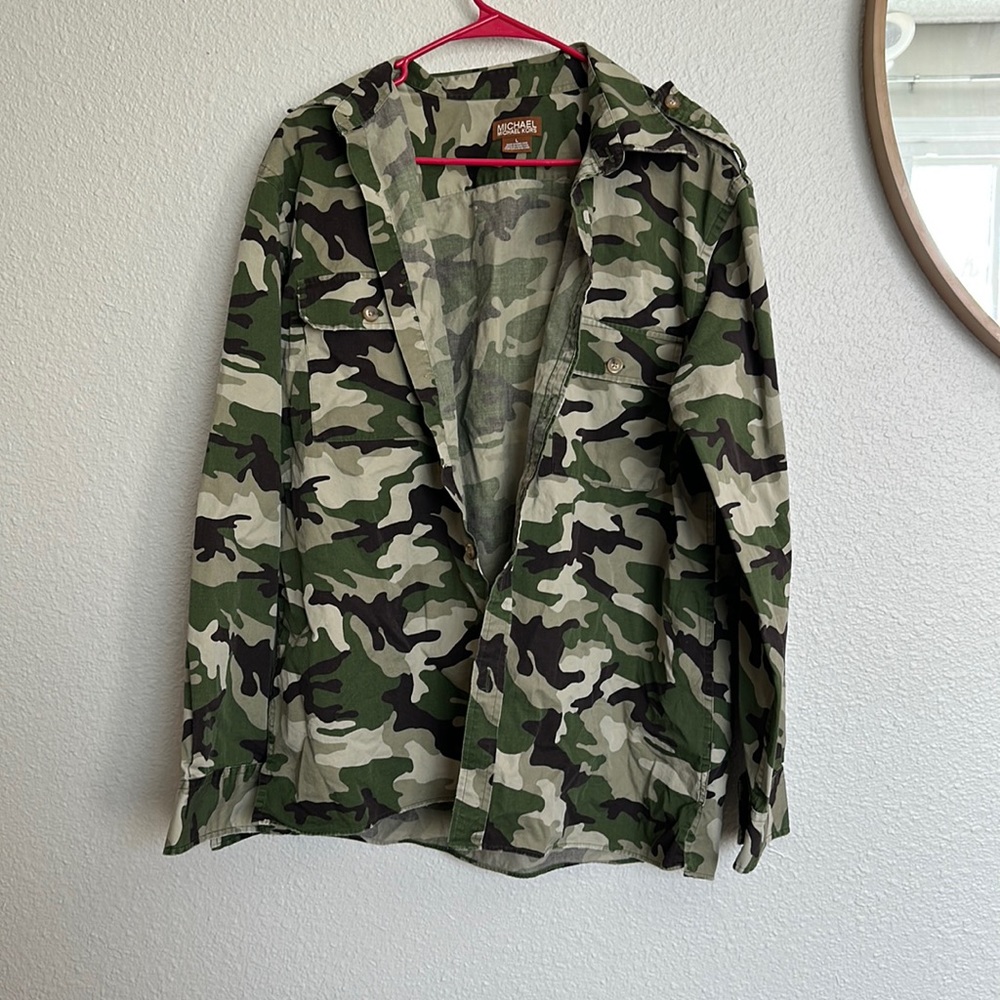 Michael Kors, camo button down
